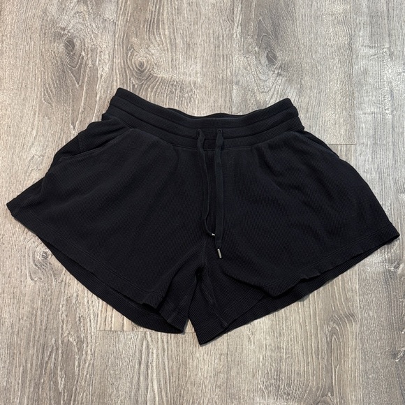 lululemon athletica Pants - lululemon Black Athletic Shorts size 6